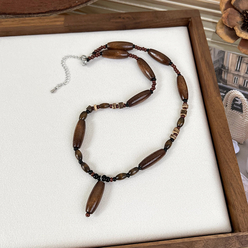 Colliers de clavicule en perles irrégulières simples marron pour femmes
