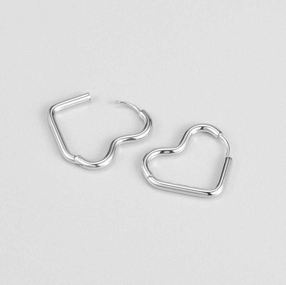 Drawing Sweet Pattern Solid Love Heart Gold-plated Texture Fashionable Earrings