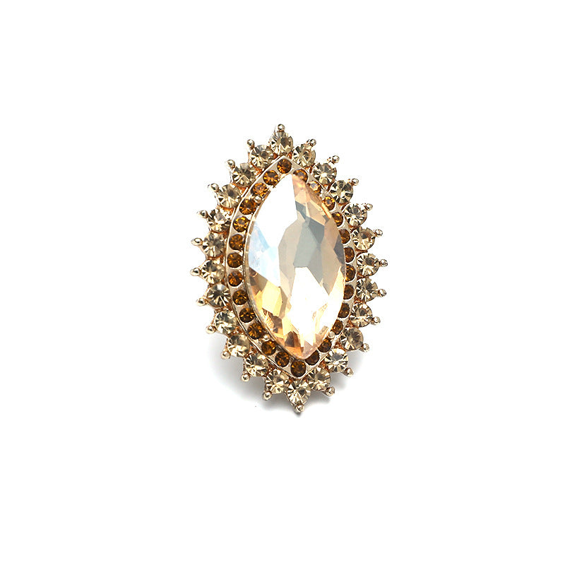 Retro Fashion Eye-catching Luxury Oval Temperament Rings