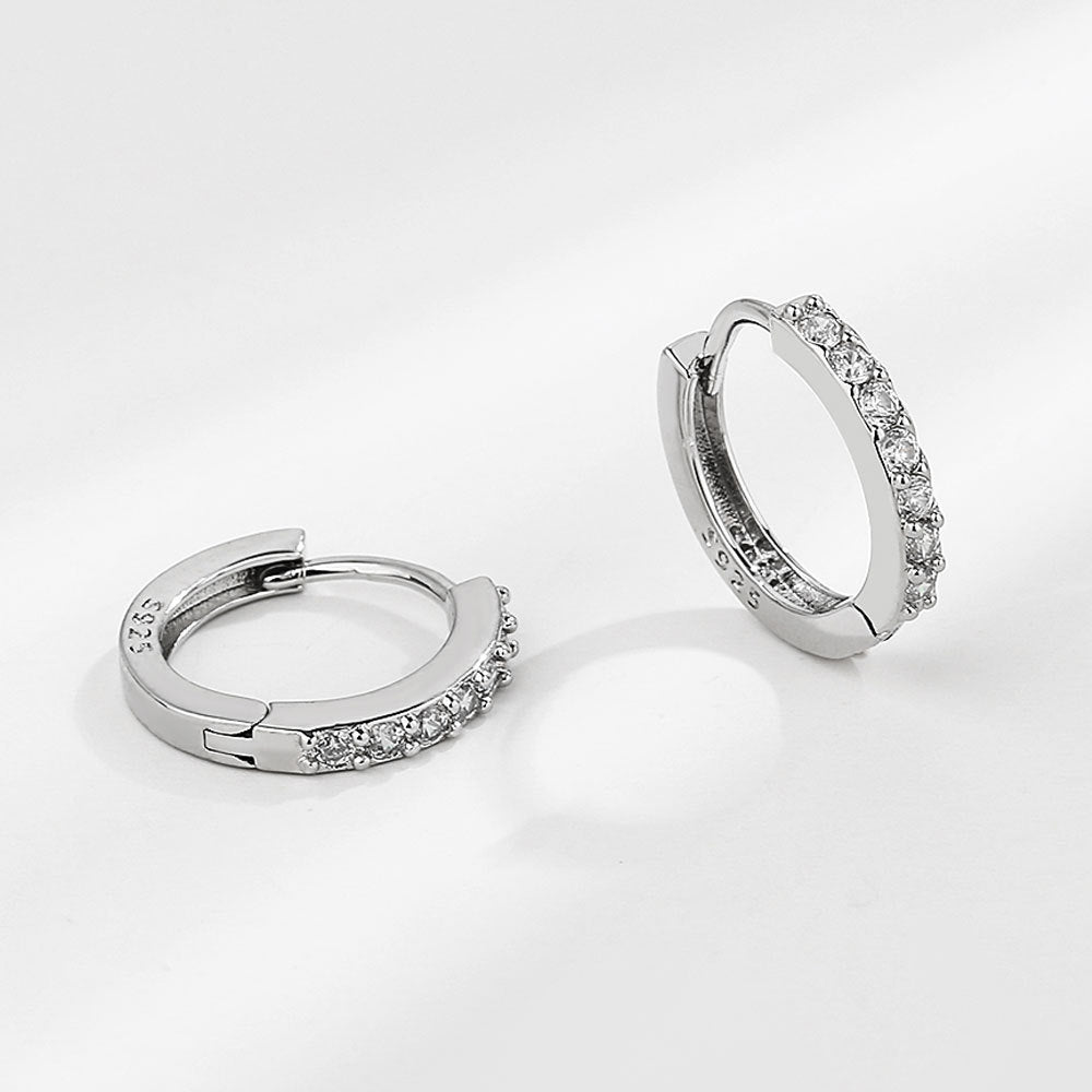 Fashion Ear Single Row O-shaped Zircon Winter Temperament Female Earrings
