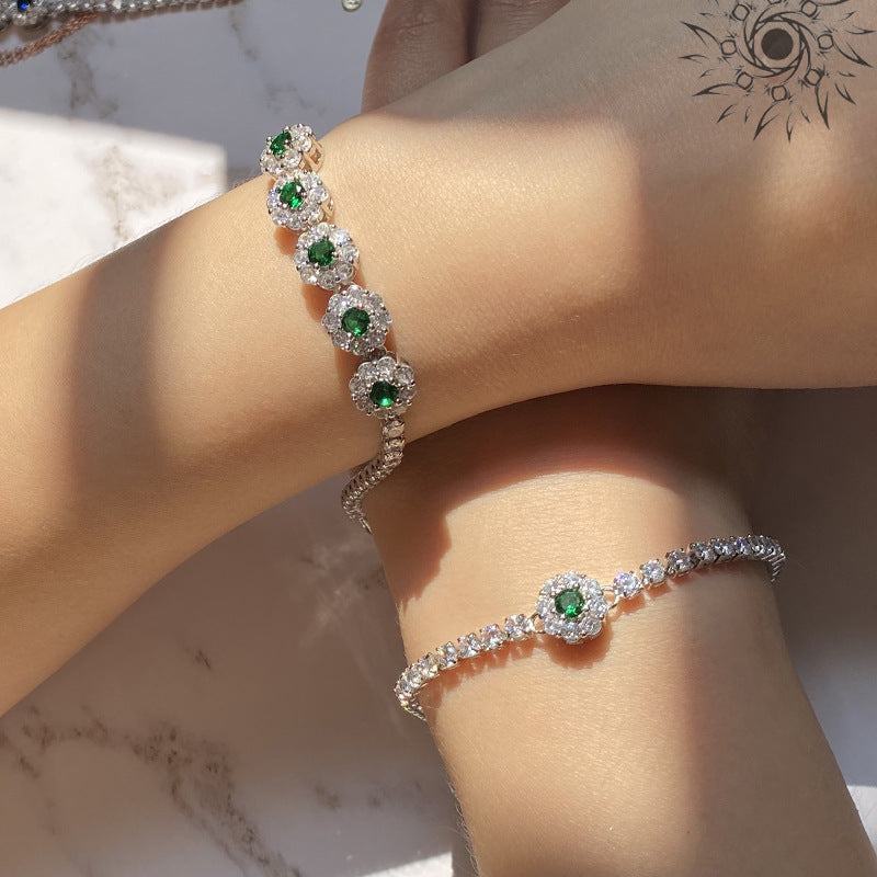 Farbige Edelsteine weibliche vergoldete Mode Temperament grüne Armbänder