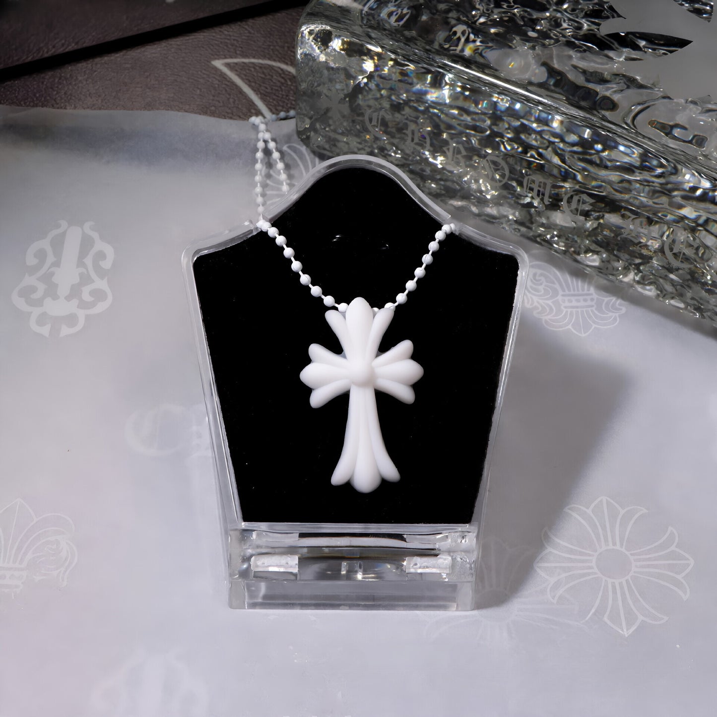 Women's & Men's Crook Color Cross Resin Niche Trendy Necklace