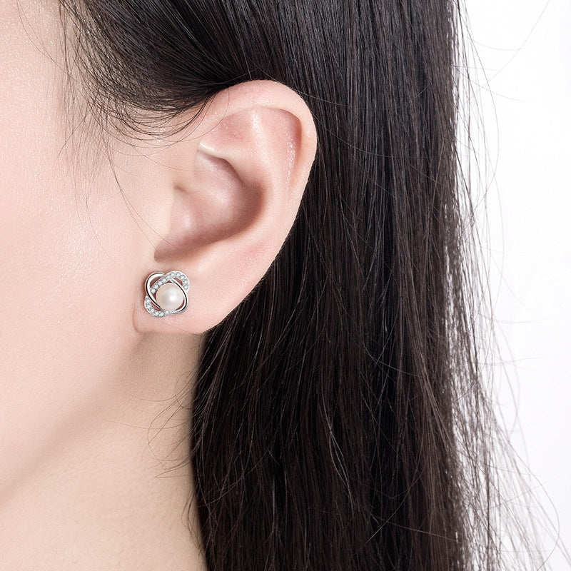 Women's Circle Imitation Pearl Temperamental And Personalized Earrings