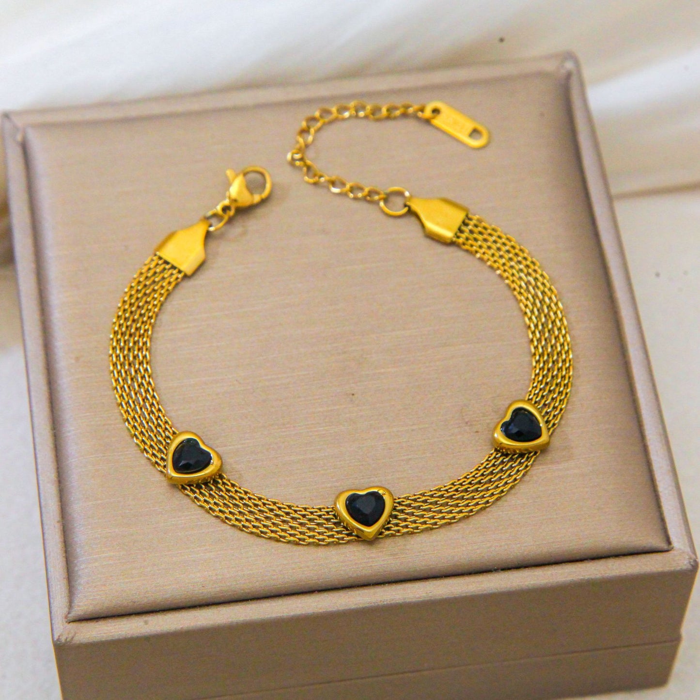 Mesh Heart Light Luxury Woven Wire Fashion Bracelet