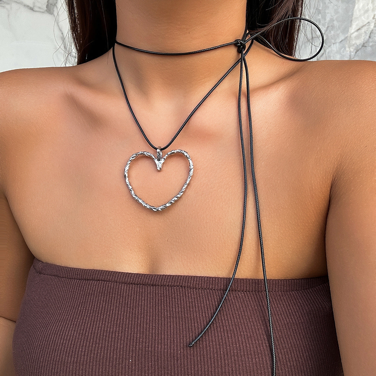 Women's Personality Heart-shaped Hollow Pendant For Simple Necklaces