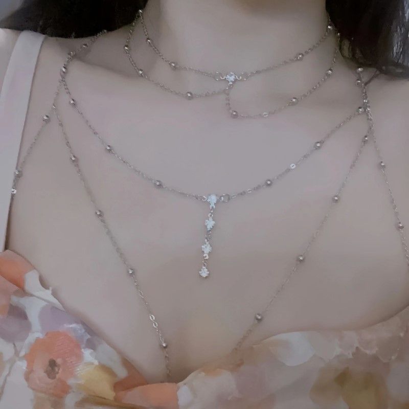 Colliers de chaînes de corps de poitrine chaude de luxe léger pour femmes