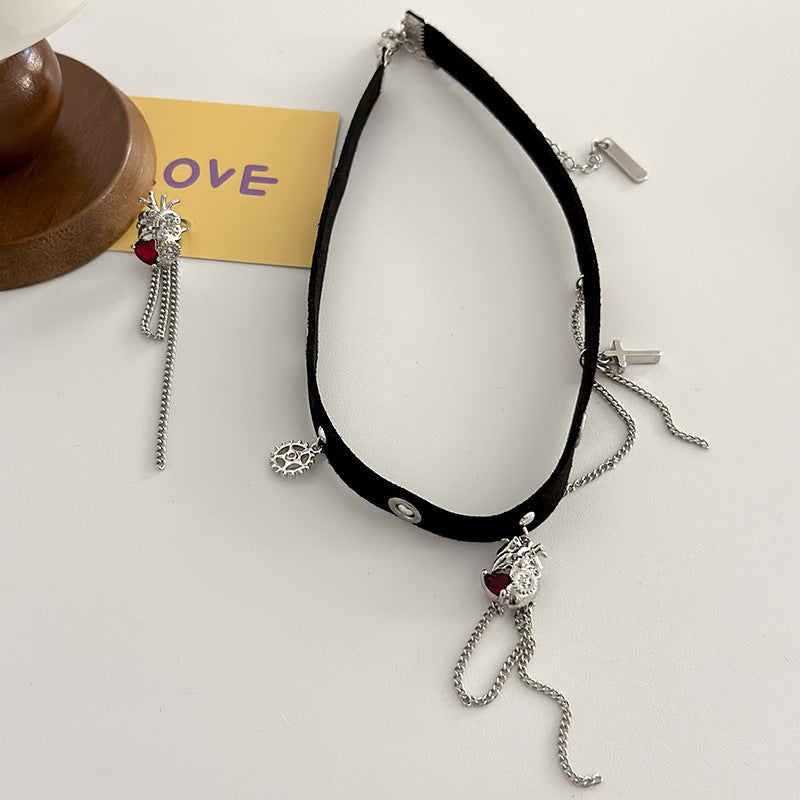 Hot Wind Thorn Rose Leather Niche Design Necklaces