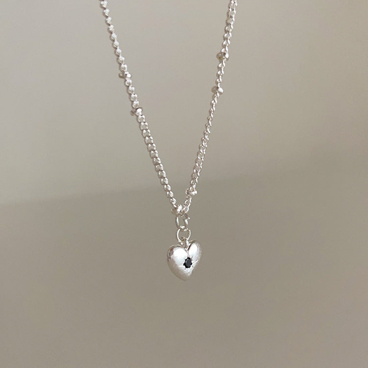 Colliers avec pendentif en forme de cœur pour femme, niche rétro, personnalité