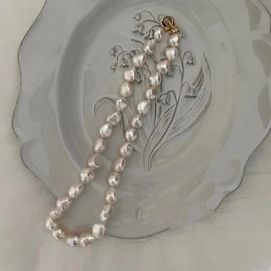 Colliers élégants de style français pour femmes, haut sens