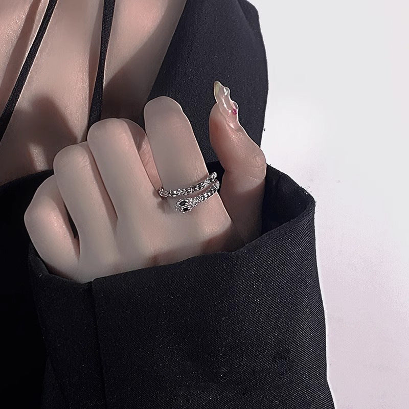 Women's & Men's Snake Female Design High-grade Couple Snake-shaped Fashion Personalized Index Rings