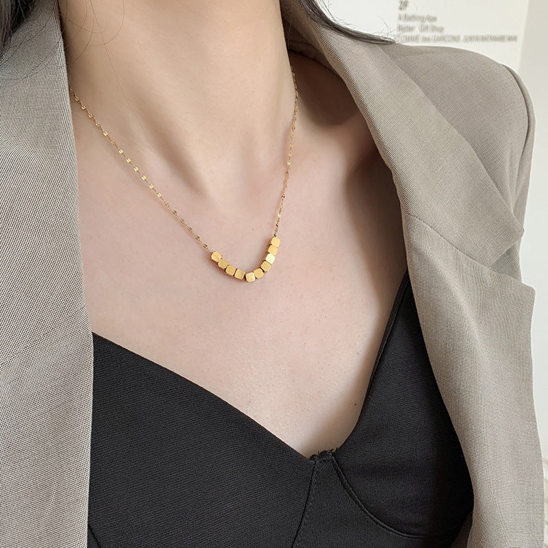 Women's Every Direction Square Clavicle Lip Chain Necklaces