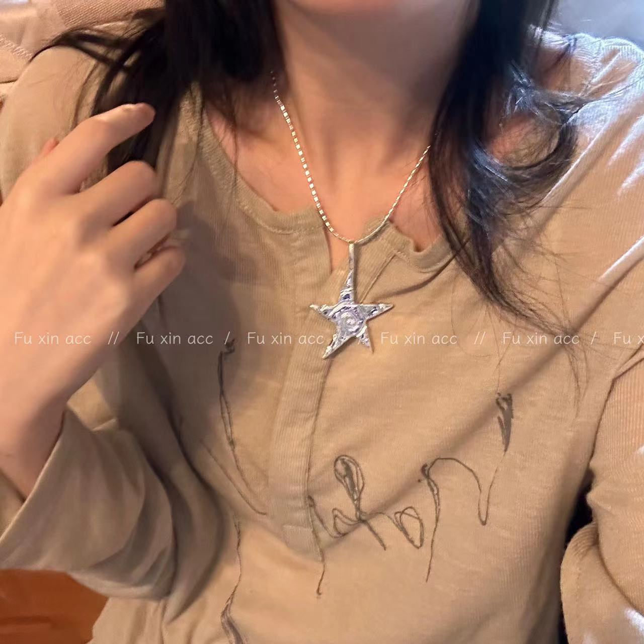 Women's Sweet Cool Hot Niche Light Luxury Pendant Necklaces