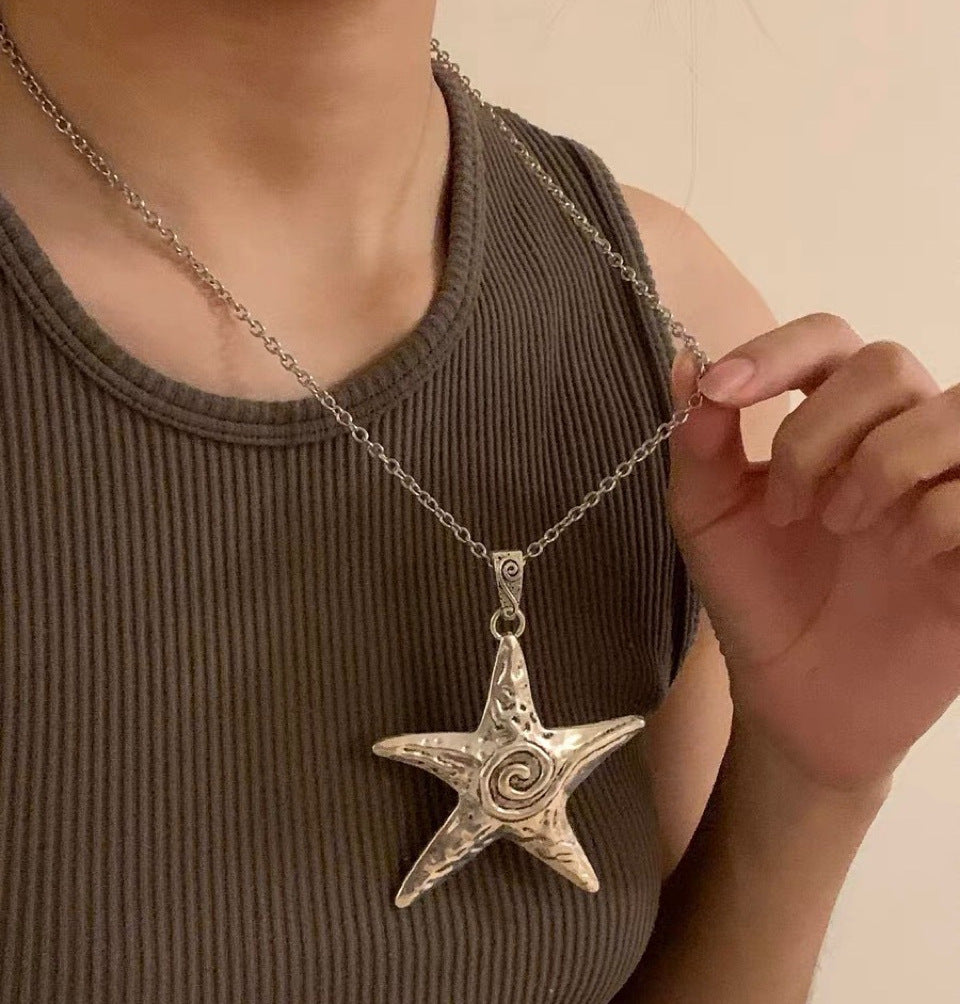 Colliers exagérés avec pendentif à cinq branches Sweet Cool Star
