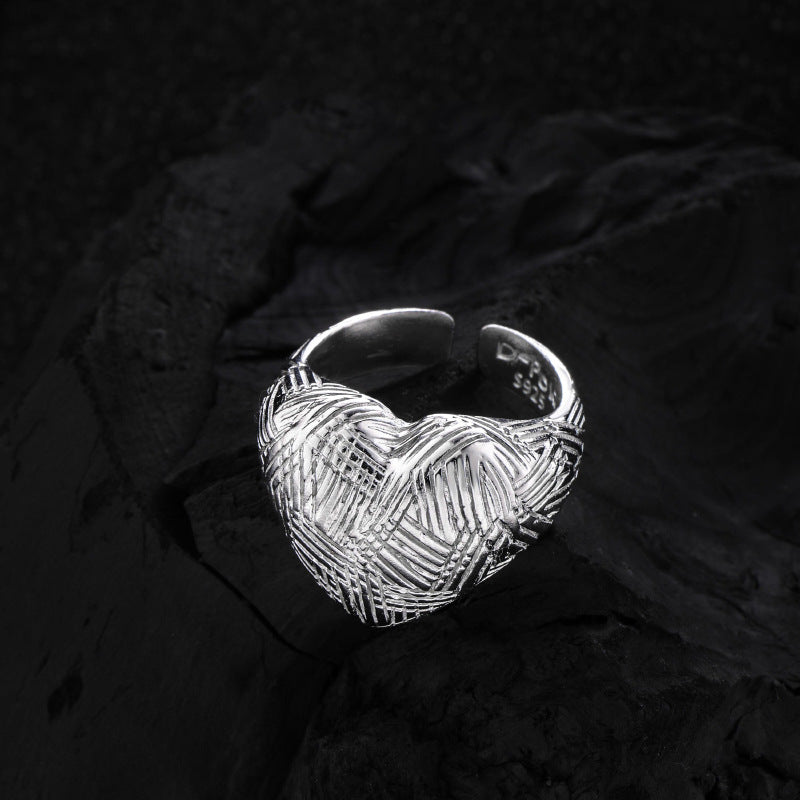 Women's Love Heart-shaped Affordable Luxury Style Fashion Rings