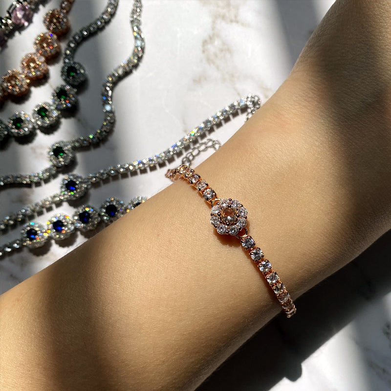 Farbige Edelsteine weibliche vergoldete Mode Temperament grüne Armbänder