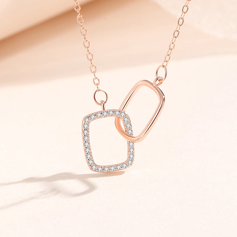Colliers pour femmes en or rose avec boucle ronde et double diamant incrusté de clavicule courte