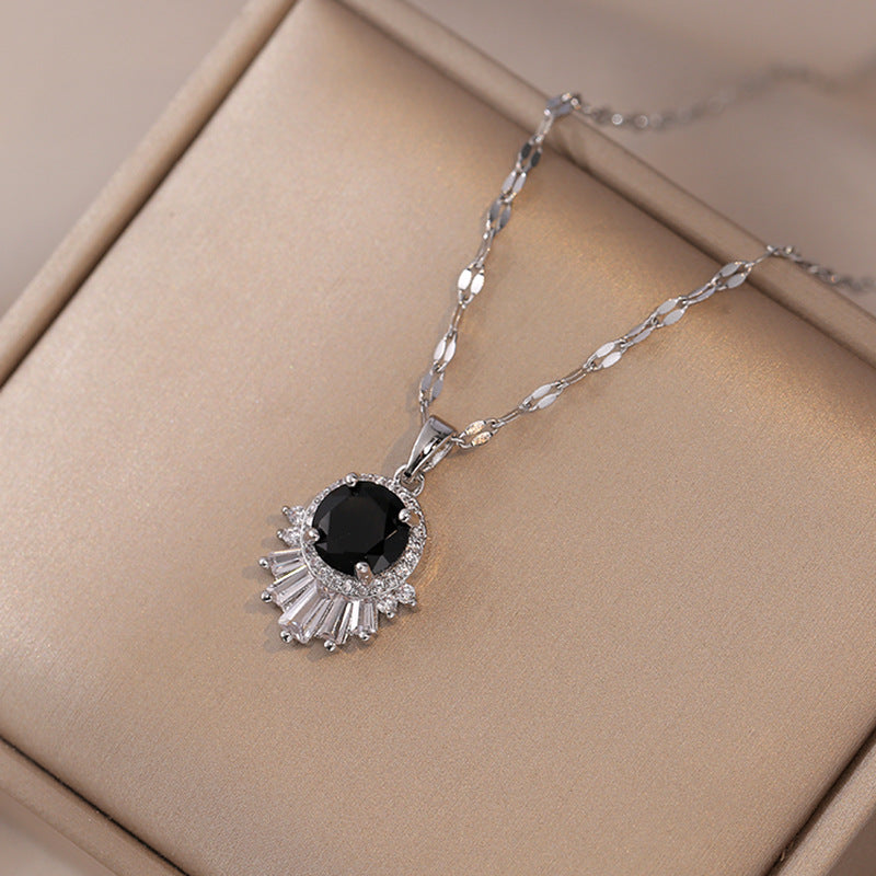 Women's Special Interest Light Luxury Pendant Temperament Necklaces