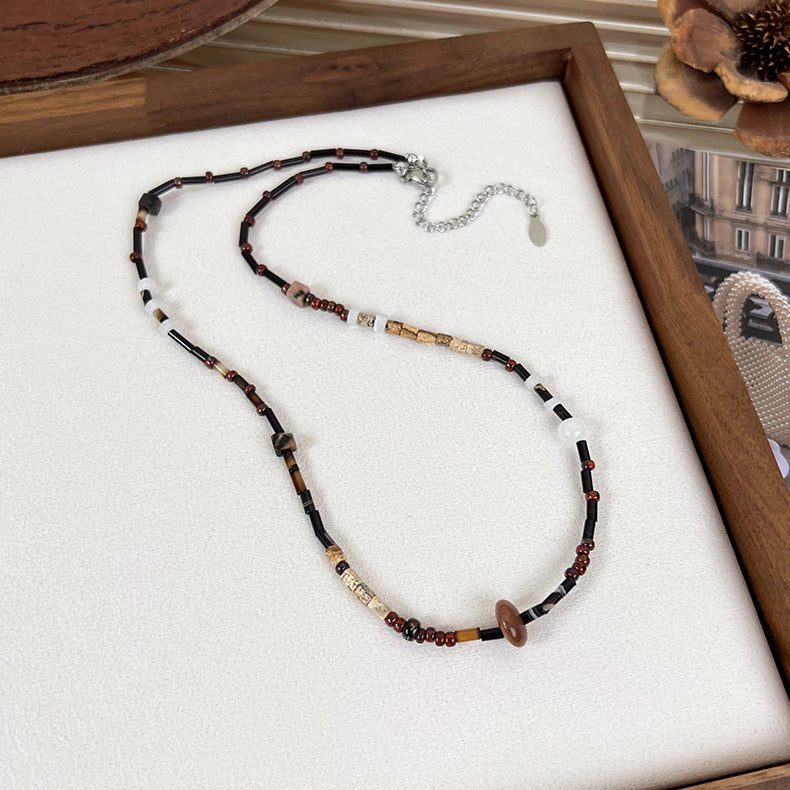 Colliers de clavicule en perles irrégulières simples marron pour femmes
