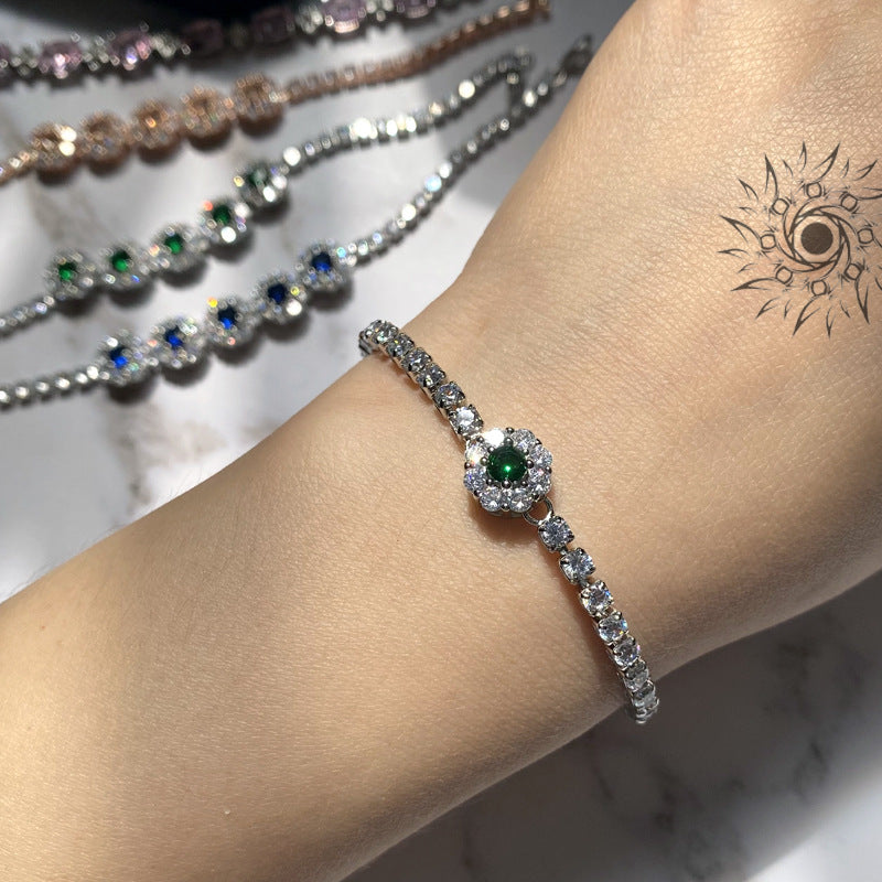 Farbige Edelsteine weibliche vergoldete Mode Temperament grüne Armbänder