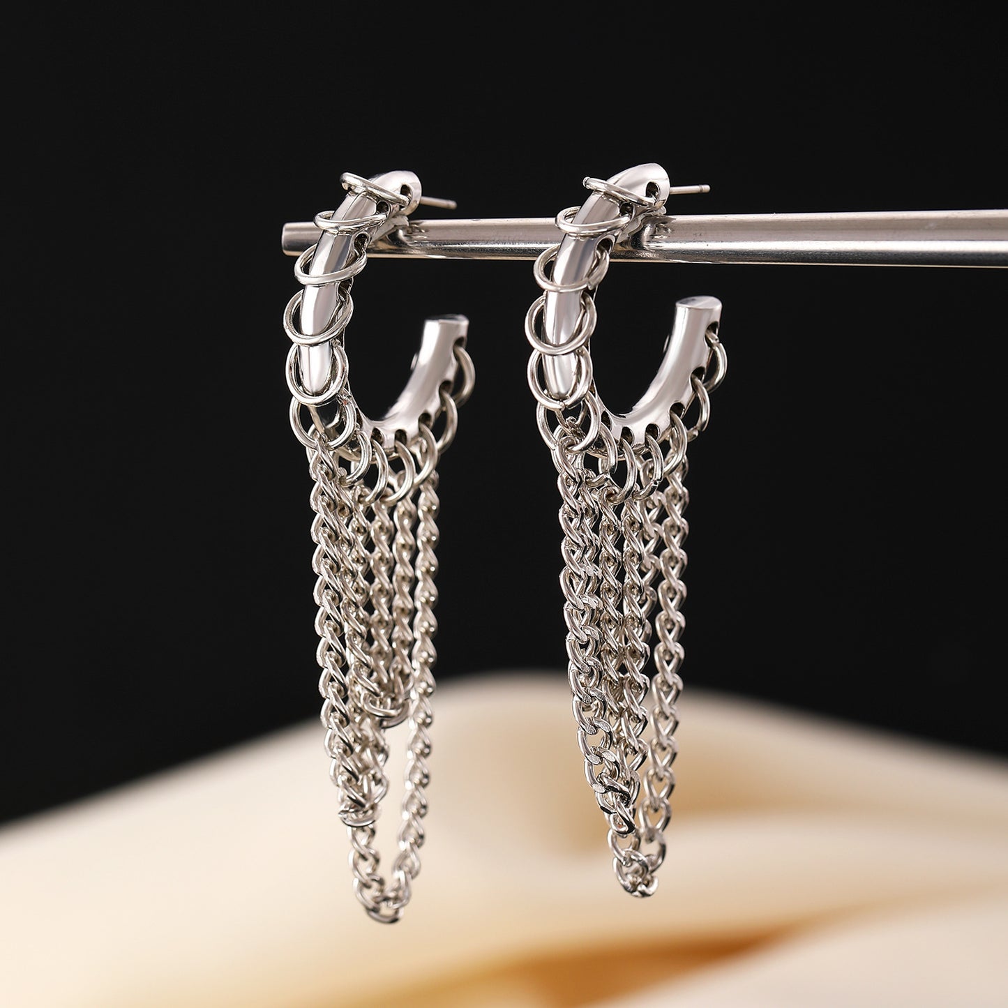 Women's Exaggerated Long Tassel Color Collision Design Ear Senior Versatile Rings