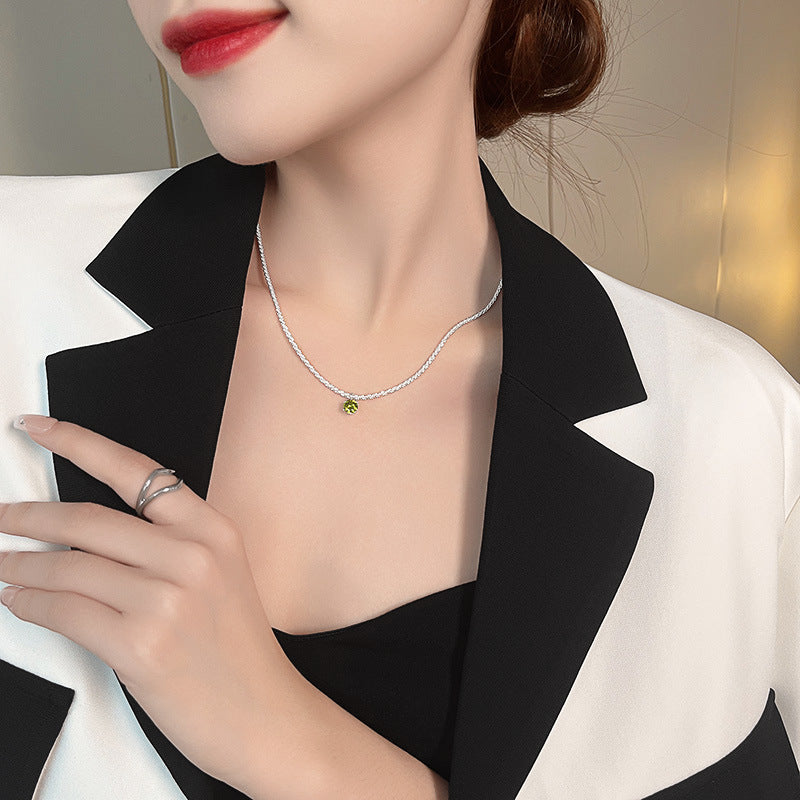 Women's Emerald For Trendy Light Luxury Minority High-grade Necklaces