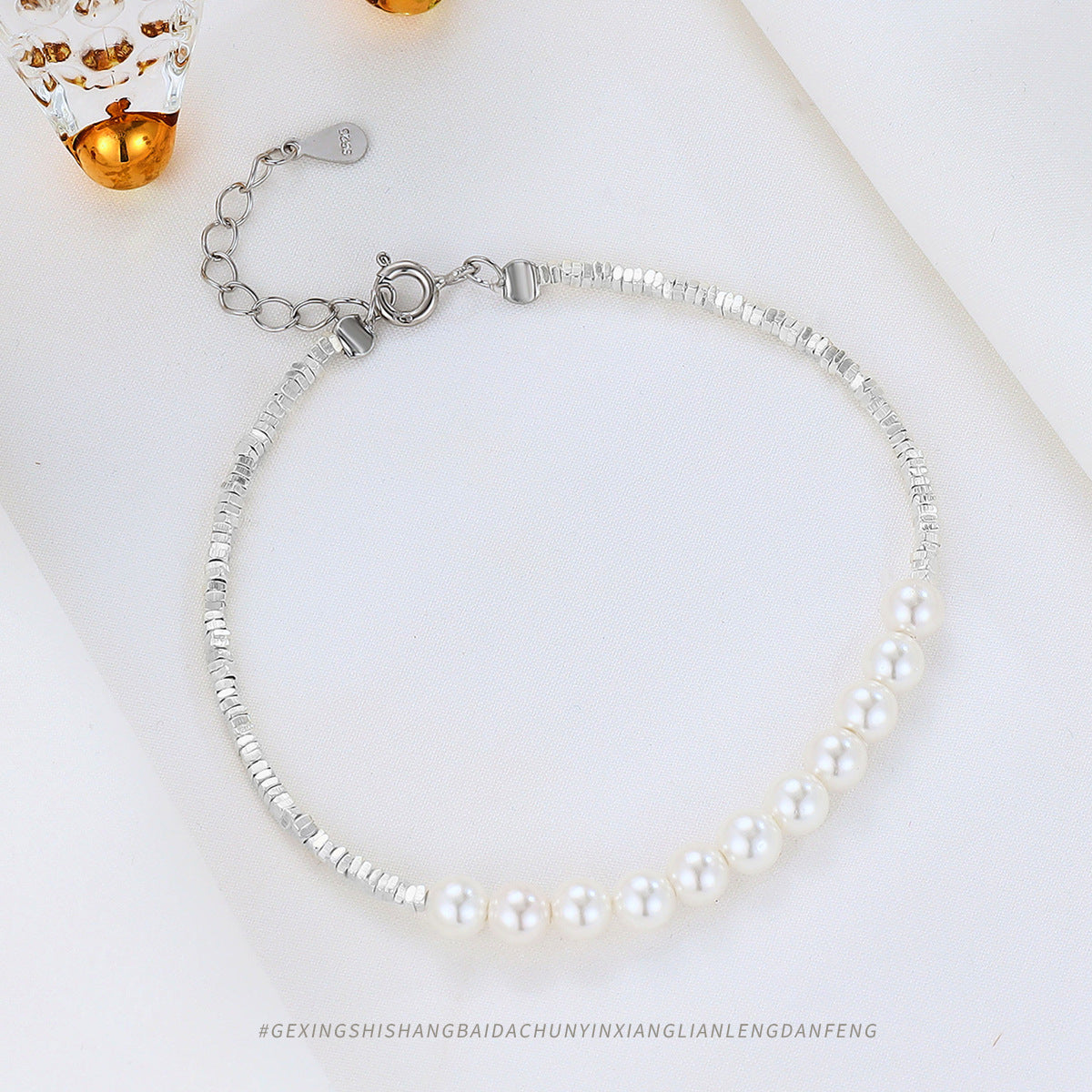 Sterling Silber Pearl Square Kleine Stücke temperamentvoller Minderheitenarmbänder