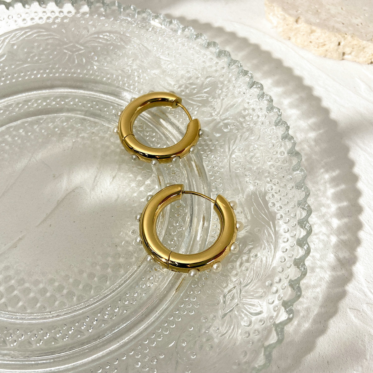 Mini perle ronde en or pour femmes, adaptée aux boucles d'oreilles