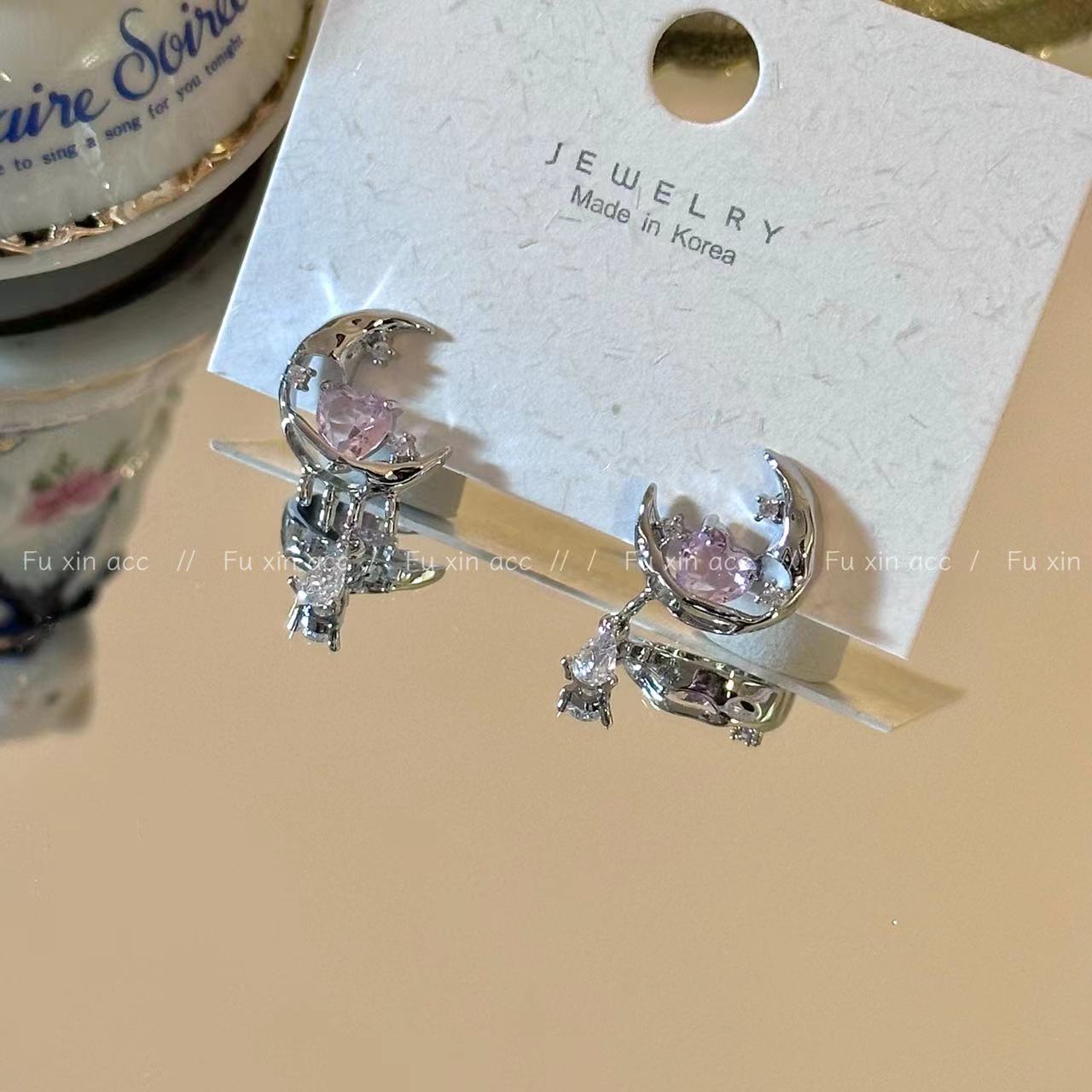 Pink Zircon Crescent Love Heart Female Light Luxury Earrings