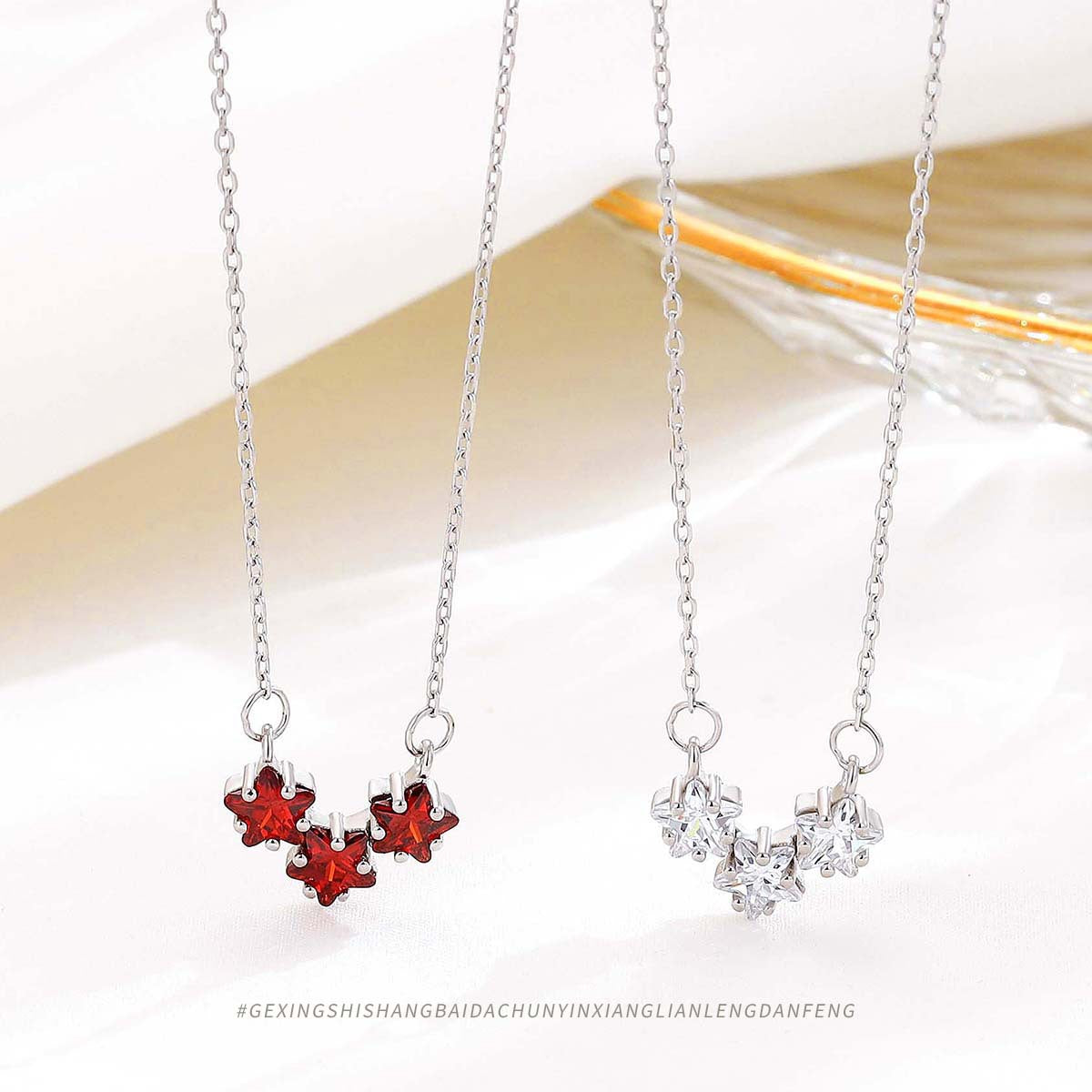 Sier Red Diamond Five-Pointed Star Light Luxus-Minderheitshalsketten
