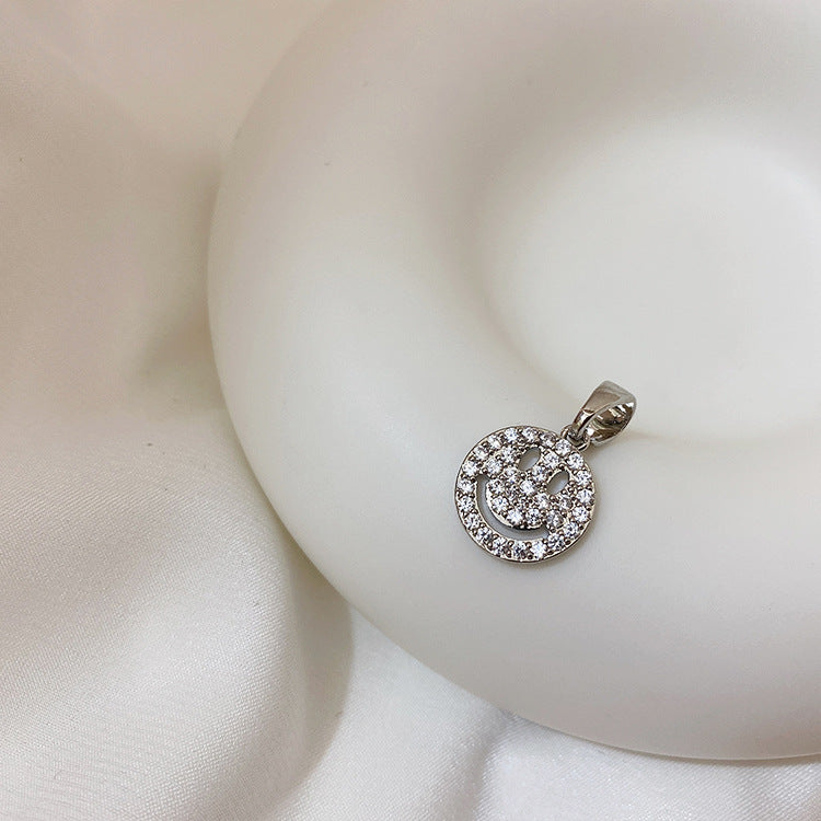 Colliers féminins avec pendentif Smiley en métal ours transparent