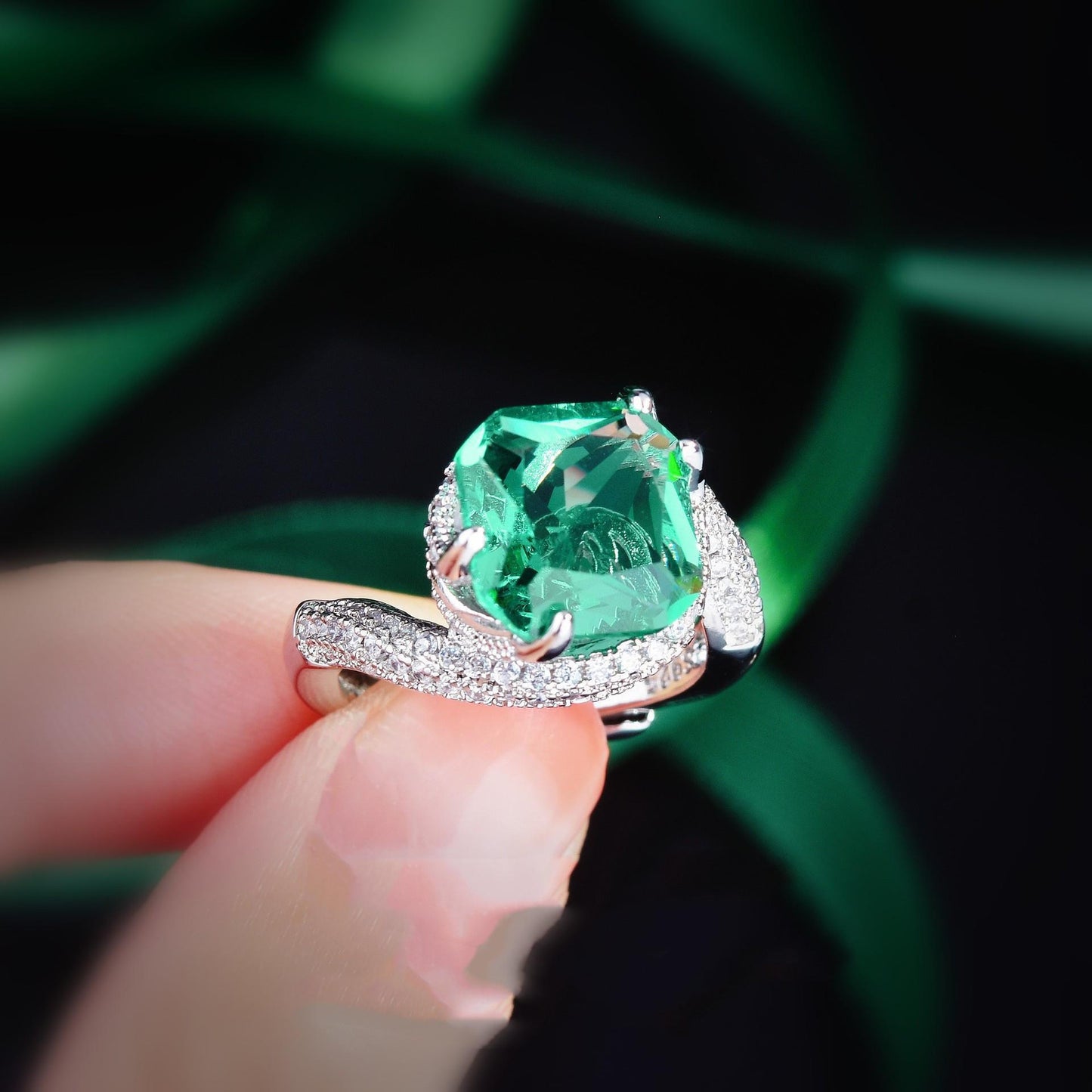 Lake Water Green Color High Carbon Rings