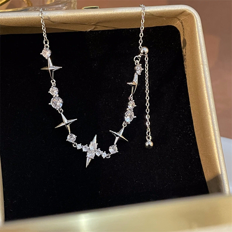 Colliers de clavicule pour femmes, hommes et doux et Cool, étoiles de fleurs, cœur pour conception de niche