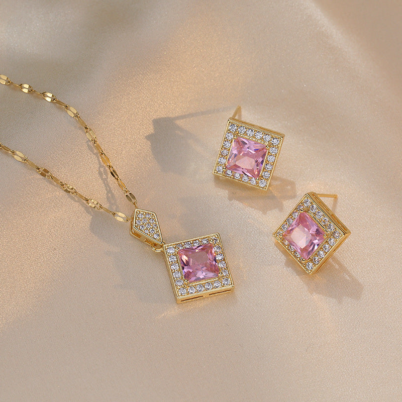 Women's Geometric Special Interest Light Luxury Design Necklaces