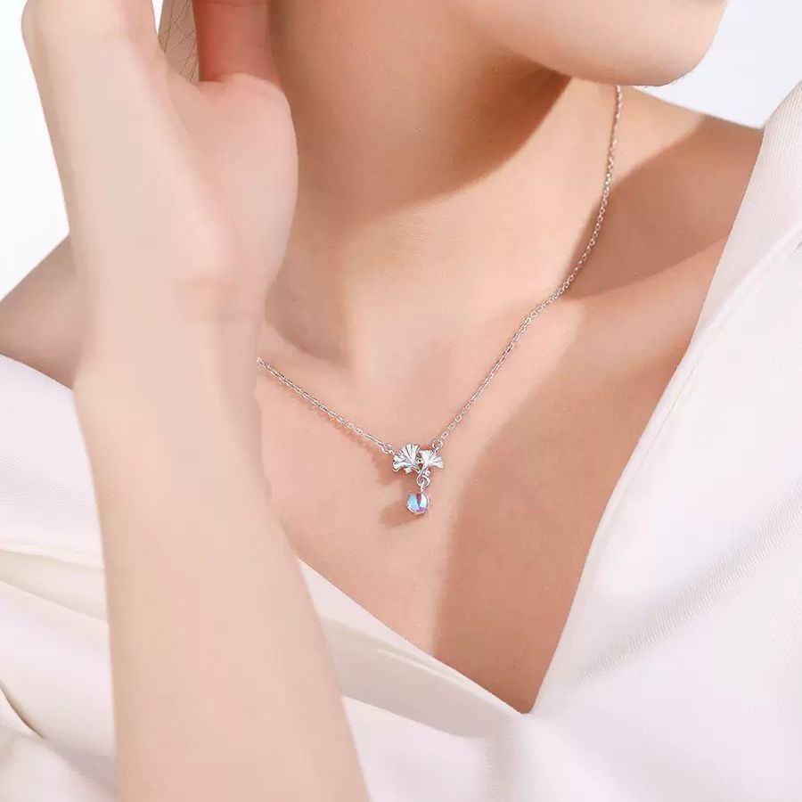 Light Luxury Minority Design Clavicle Chain Necklaces