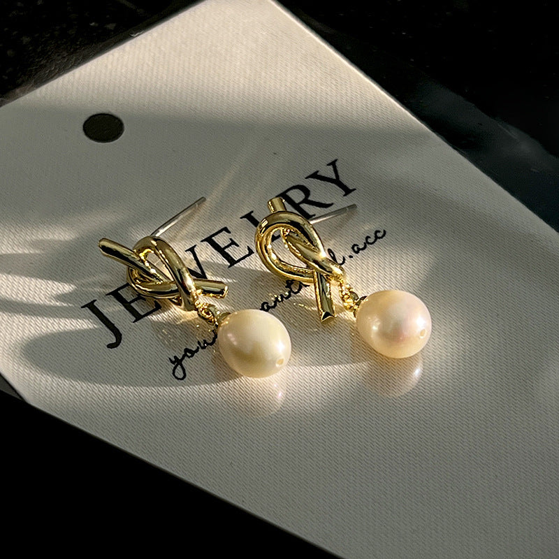 Needle Natural Pearl Gold Knotted Simple Earrings