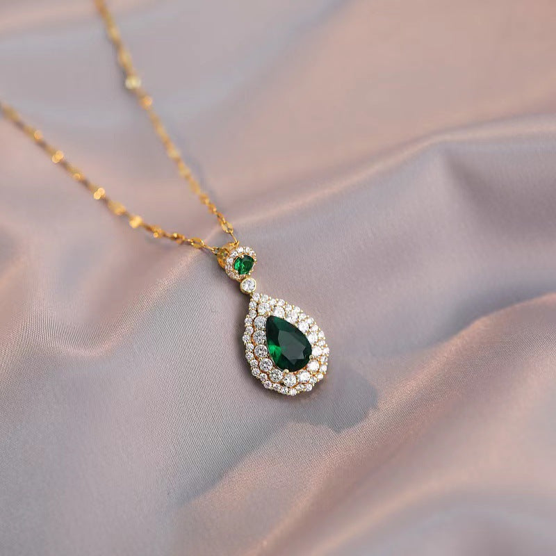 Women's Light Luxury Emerald Gold Zircon Full Necklaces