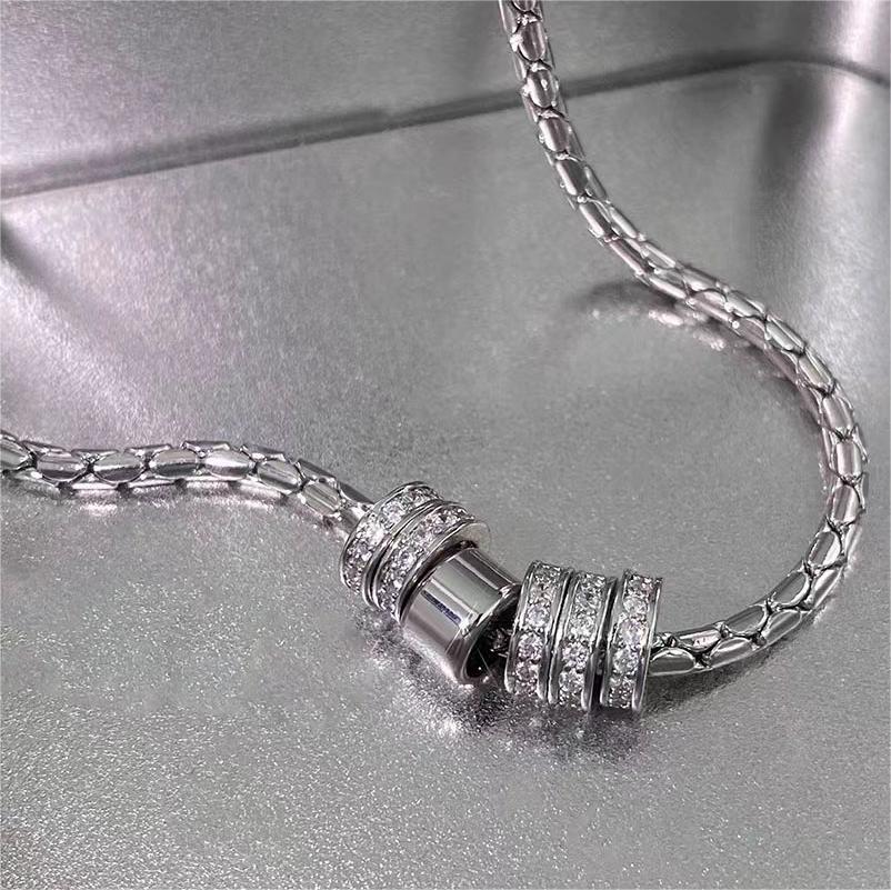 Titanium Steel Rhinestone Pendant Female Light Luxury Minority Necklaces
