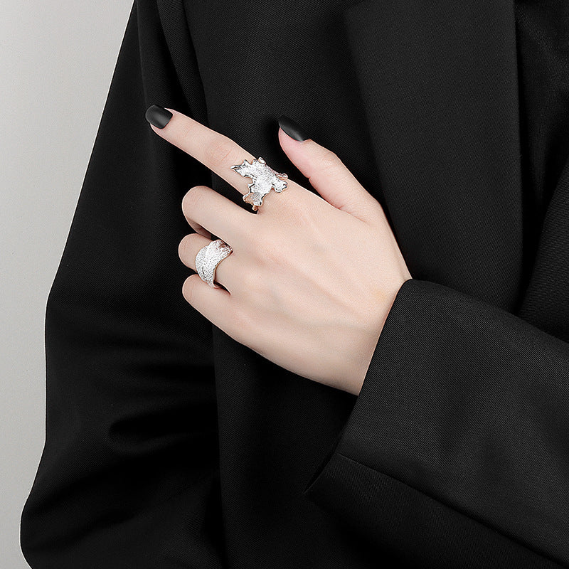 Wide Surface Female Opening Irregular Concave Rings