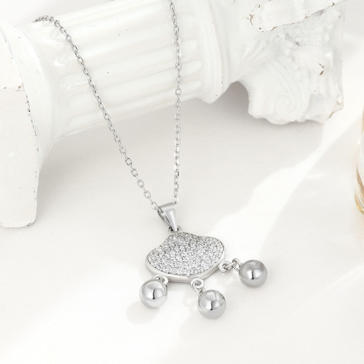 Colliers d'ornement de haute qualité avec serrure de sécurité pour femmes