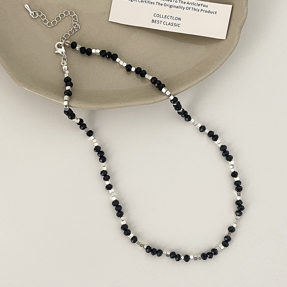 Petits morceaux de colliers en argent de haute qualité avec coutures en cristal