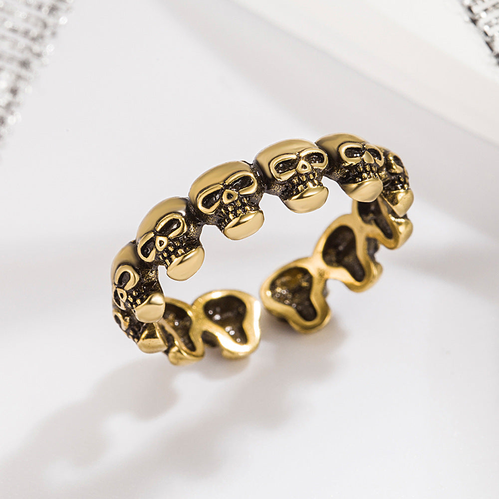Bronze-Ornament-Ringe im Retro-Stil in Totenkopfform