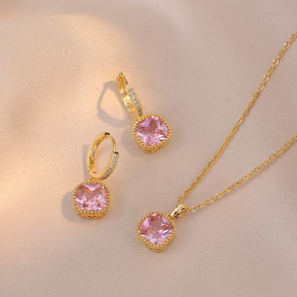Women's Interest Light Luxury Design Pendant Elegant Outfit Necklaces