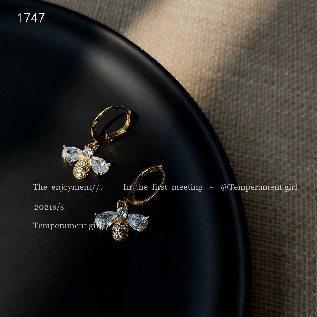Women's Zircon Bee High-grade Plated Fashion Design Earrings