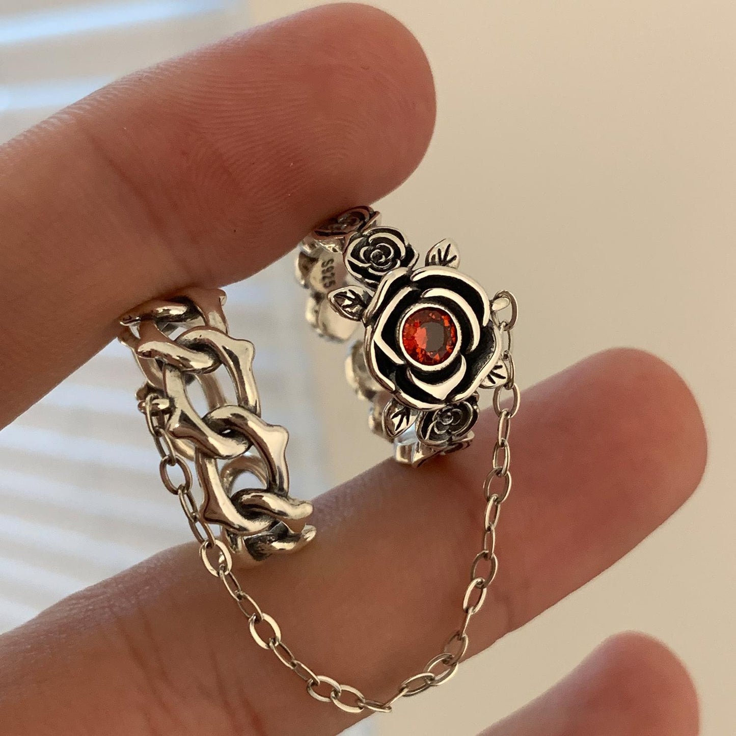 Retro Red Zirconium Rose Thorn Chain Open Female Personalized Rings
