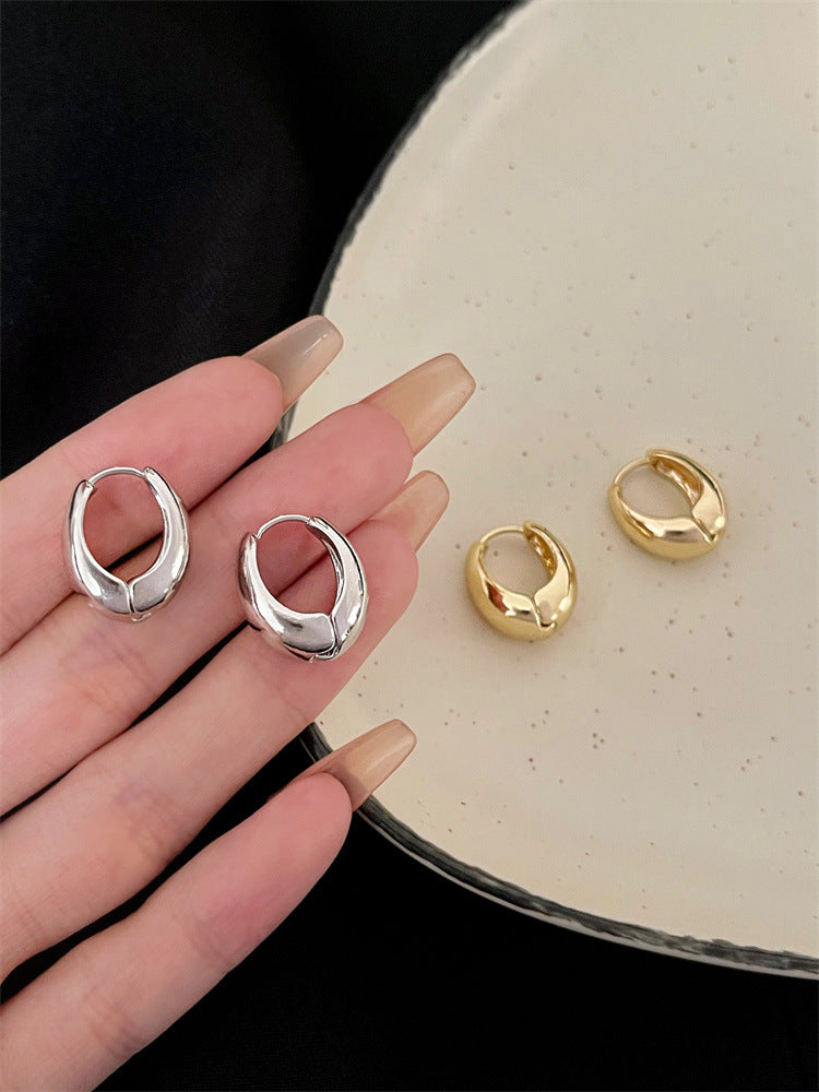 Women's Retro Metal For Indifference Trend Niche Earrings