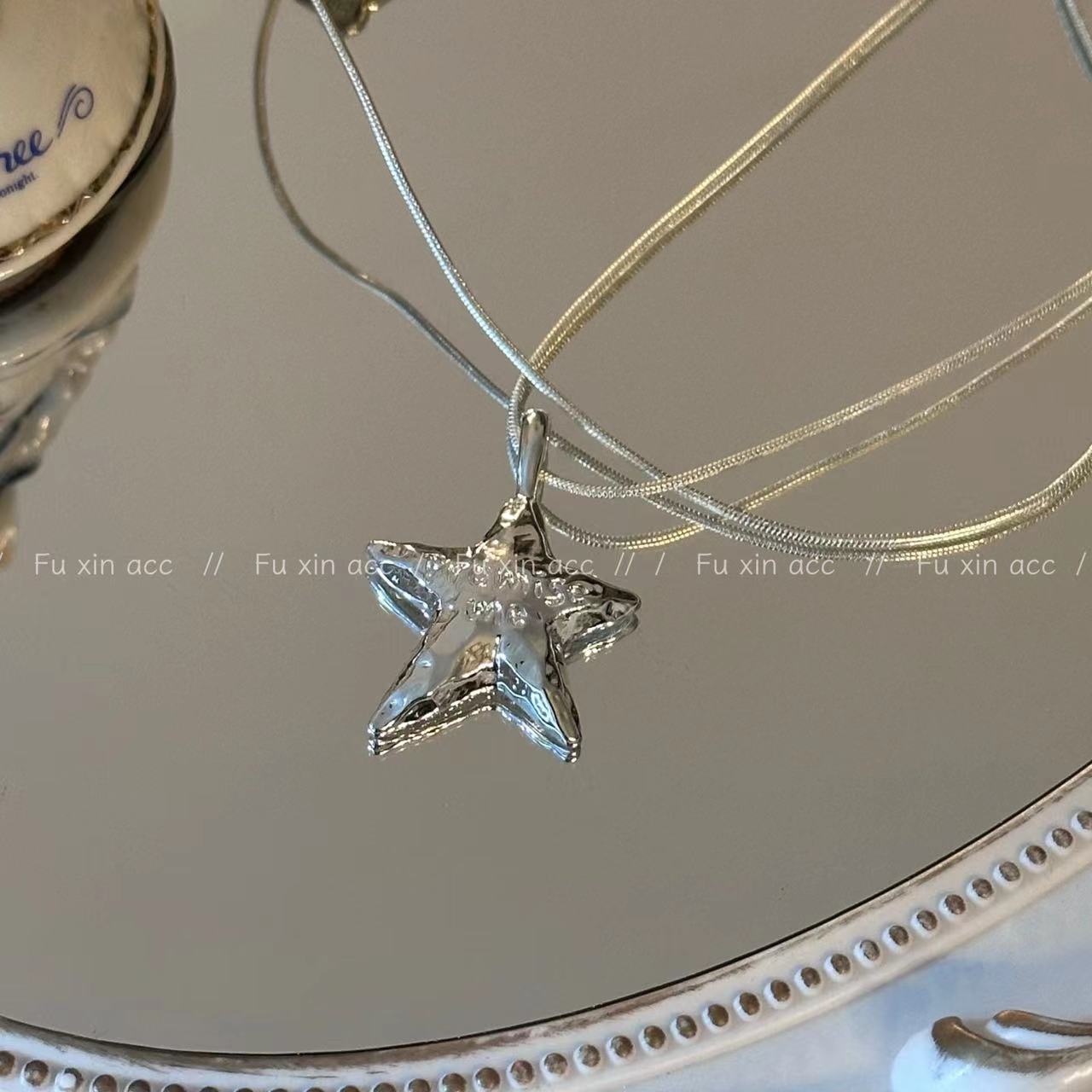 Pattern Metal Female With Hearts Freshwater Pearl Necklaces