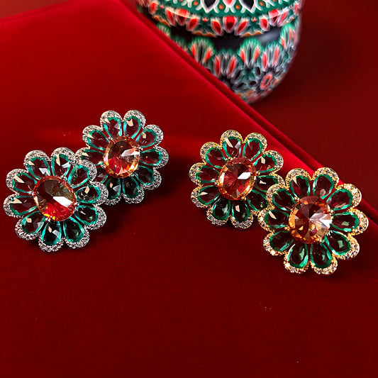 Damen-Ohrringe mit Zirkon-Blume für den Einstieg, elegant, hochwertig, temperamentvoll