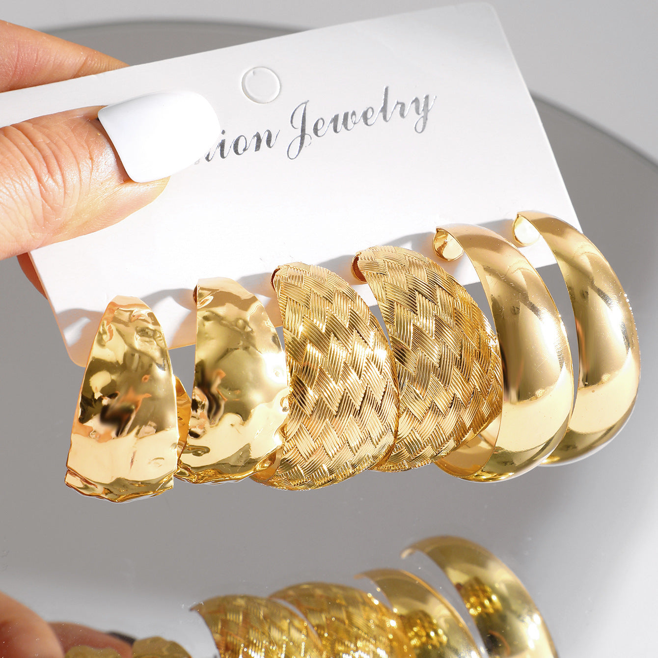 Personalized Metal Creative Retro Shaped Suit Earrings