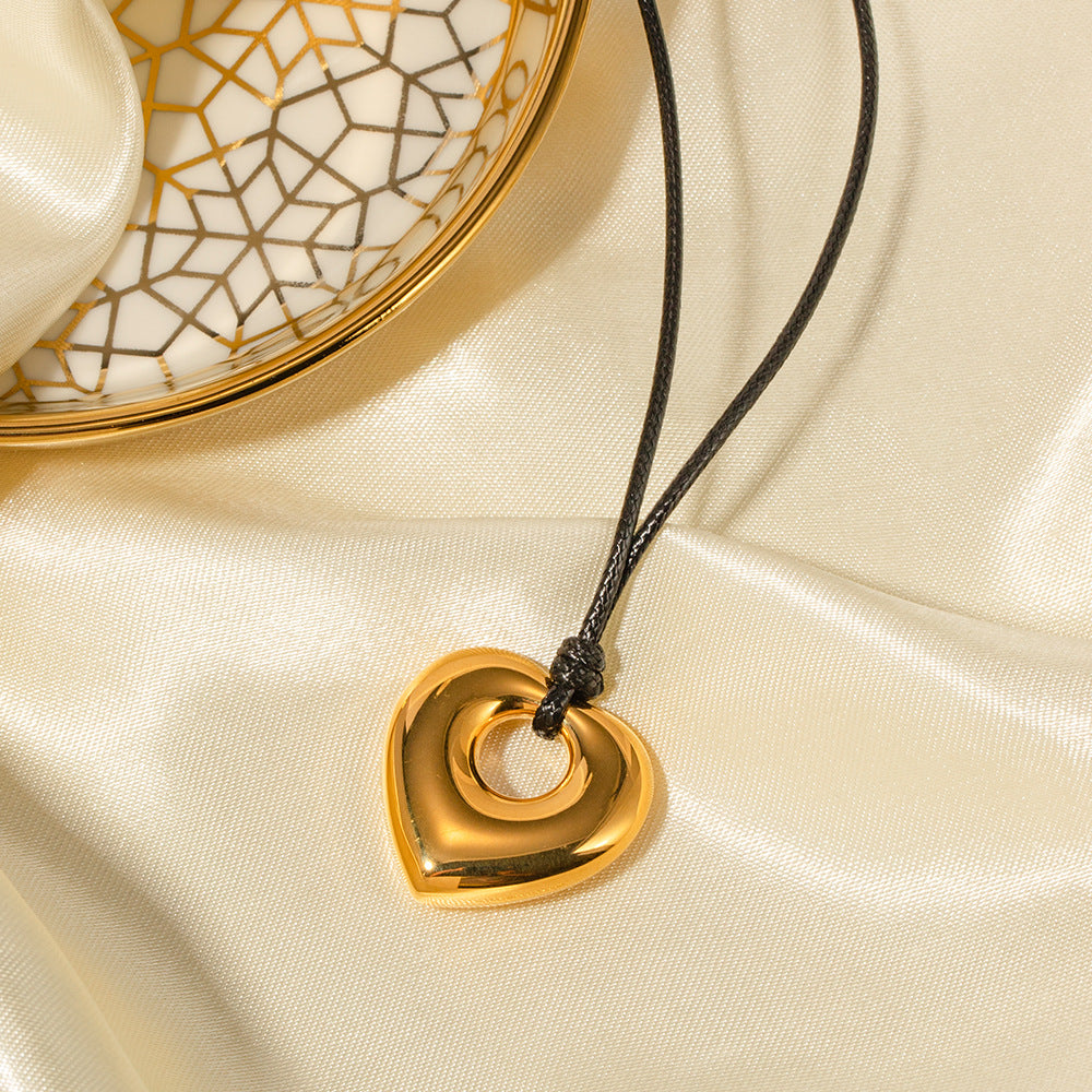 Steel Black Wax Rope Hollow Heart Pendant Light Luxury Necklaces