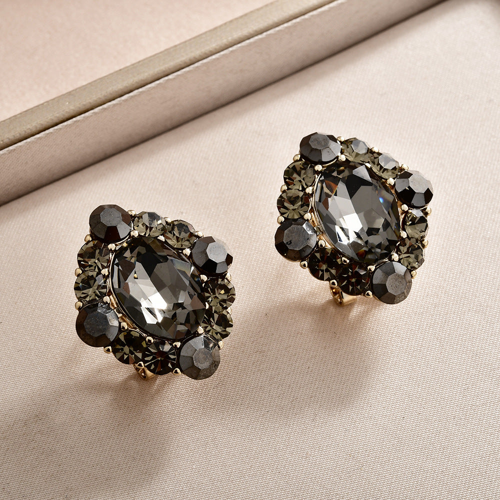 Coffee Color Full Diamond Light Luxury Ear Clip